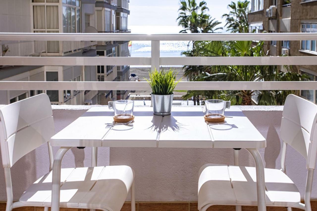 Malagueta Blue Apartment มาลากา ภายนอก รูปภาพ
