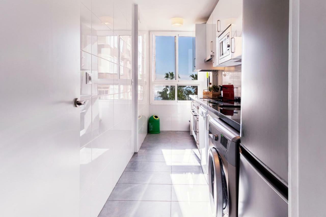 Malagueta Blue Apartment มาลากา ภายนอก รูปภาพ