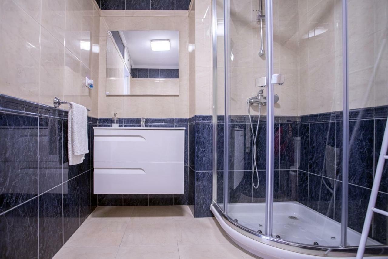 Malagueta Blue Apartment มาลากา ภายนอก รูปภาพ