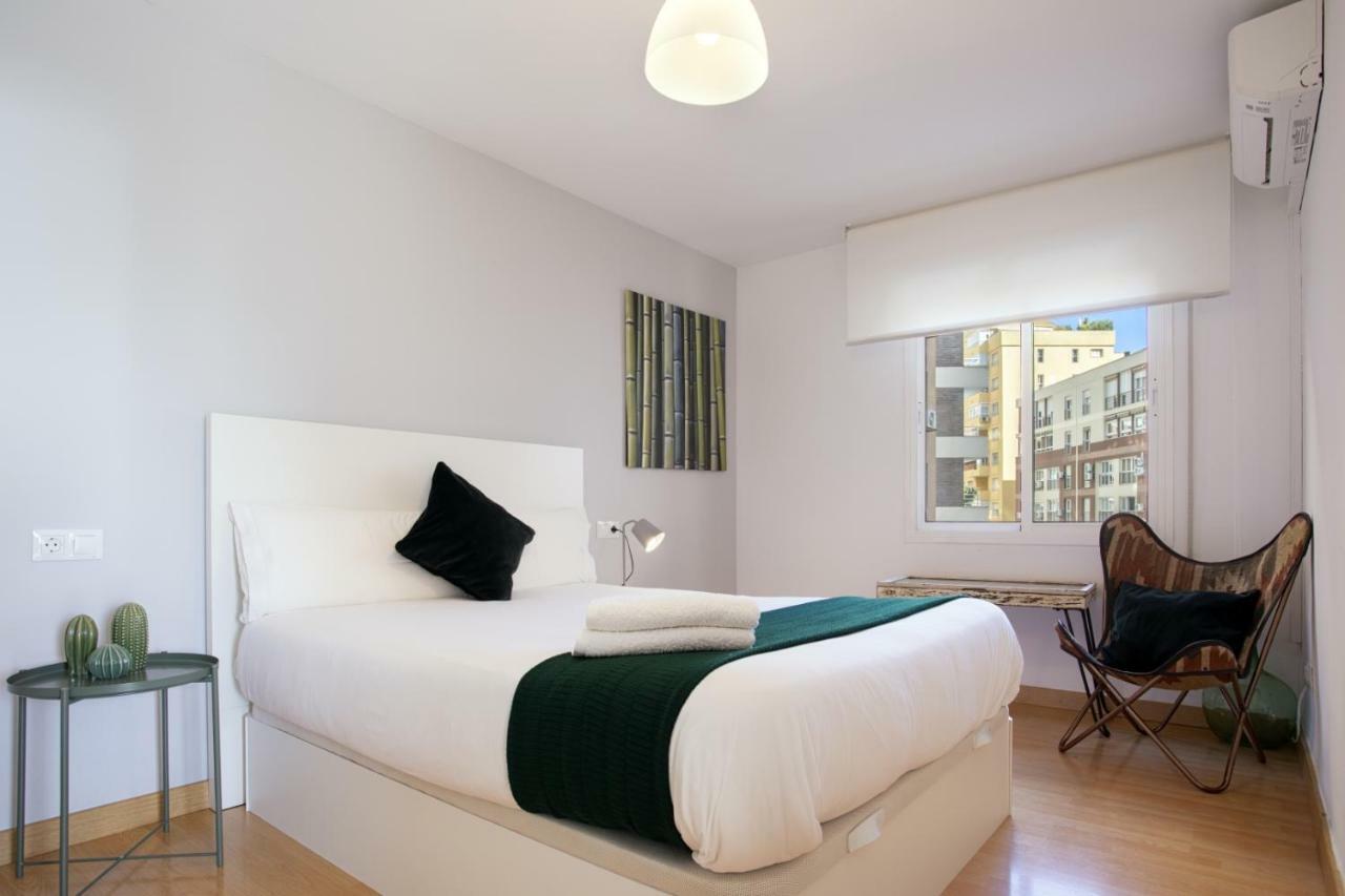 Malagueta Blue Apartment มาลากา ภายนอก รูปภาพ